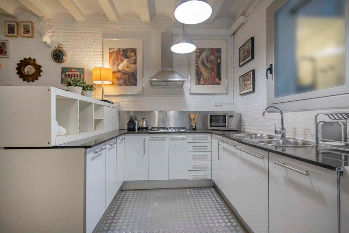 Exclusive 2 Bedroom Apartment In The City Center Barcelona Exterior foto