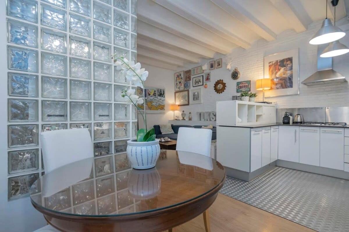 Exclusive 2 Bedroom Apartment In The City Center Barcelona Exterior foto